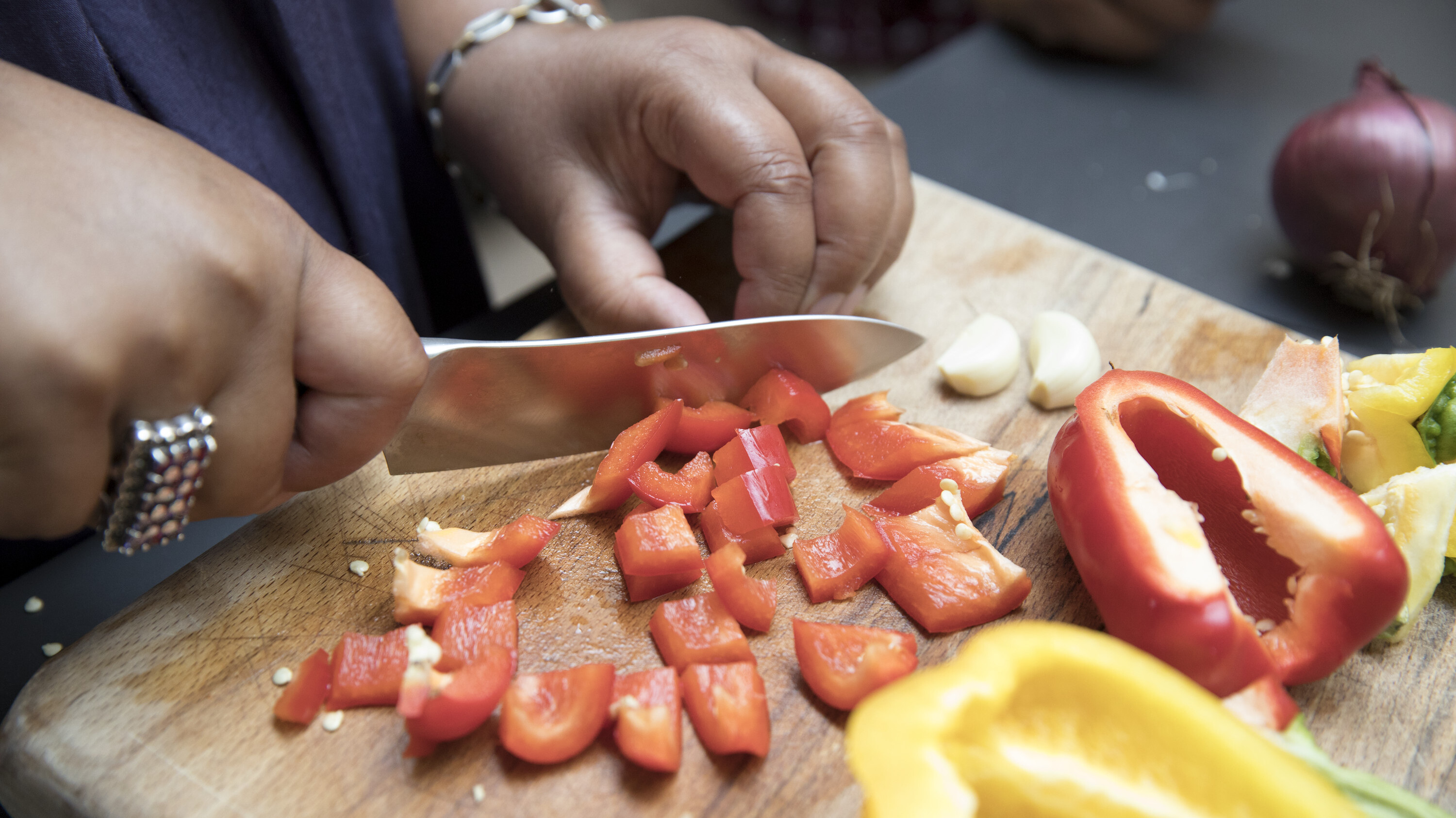 Chopping board with vegetables