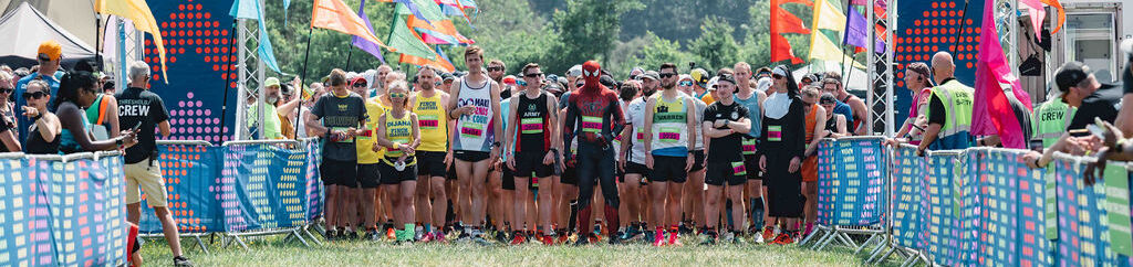 Runners at the start line of Endure 24